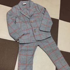 BABY CITY♥スーツ♥美品♥最終値下げ！のサムネイル