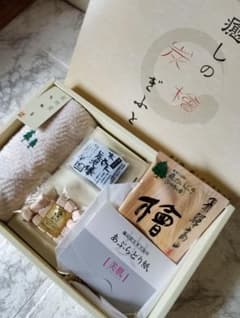 癒しの炭と檜ギフト５点セット！！のサムネイル