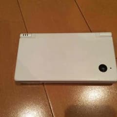 ニンテンドーDSi 白 充電器つき！のサムネイル
