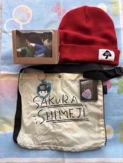 Sakurashimejiさくらしめじ 初代 ぬいぐるみ ＋グッズ5点セット - メルカリ