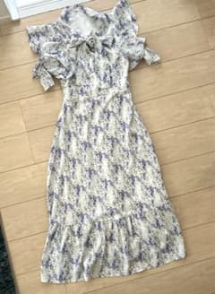 tocco 夏用ワンピース 上品可愛いのサムネイル