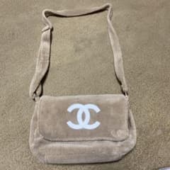 シャネル　CHANEL グレー　サコッシュ　非売品　ノベルティ シャネル CHANEL グレー サコッシュ 非売品 ノベルティ - メルカリ