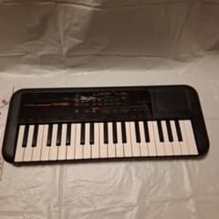 YAMAHA PSS-A50 電子キーボードのサムネイル