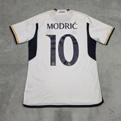 レアルマドリード　23/24　モドリッチ　ユニフォーム　2XL　　白 レアルマドリード 23/24 モドリッチ ユニフォーム 2XL adidas 白