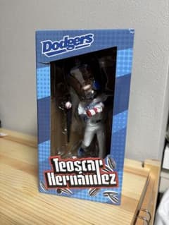 LA Dodgers Teoscar Hernández フィギュア 37 - メルカリ