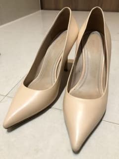 CELINE セリーヌ パンプス ヒール ポインテッドトゥ ベージュ 23.5のサムネイル
