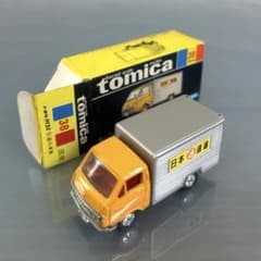 トミカ ハイエース 日通冷凍車 【黒箱】No38 日本製 - メルカリ