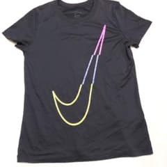 Nike ナイキブラック Tシャツ Mサイズのサムネイル