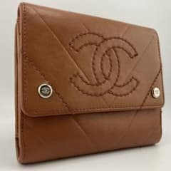 希少✨美品✨シャネル 折財布 シェブロン Vステッチ ココマーク W