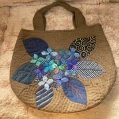 ハンドメイド 紫陽花柄パッチワークバッグ - メルカリ