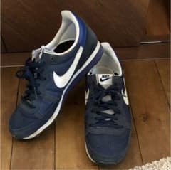 NIKE ナイキ スニーカーのサムネイル