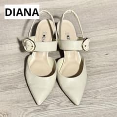 美品✨】ダイアナ バックベルトパンプス 23cm ホワイト - メルカリ