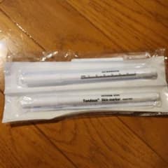 新品未開封　スキンマーカー　2本　サージカルペン　アートメイク　タトゥー　皮膚のサムネイル