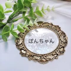 ボタンピアスのサムネイル