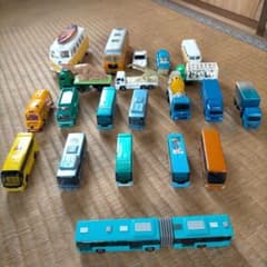 ミニカーセット 多色 トラック バス 乗用車 ミニカーセット バスいろいろ - メルカリ