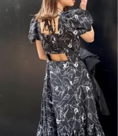 rienda ストリングパフスリーブワンピースのサムネイル