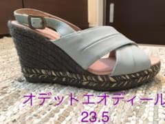 オデットエオディール サンダルのサムネイル