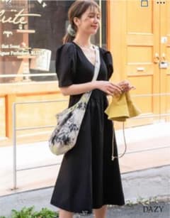 SHEIN ワンピース　未使用☺︎のサムネイル