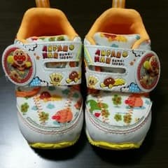 えー。様☆専用アンパンマンスニーカー12.5センチ☆のサムネイル