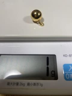 kyodai3 様専用　　K18 ネックレストップ　総重量1g 丸玉のサムネイル