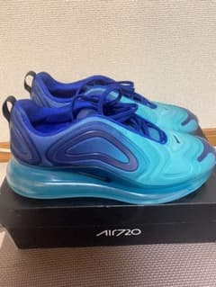 Nike Air Max 720のサムネイル