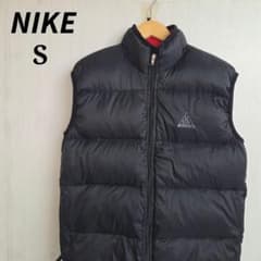 ★人気　ナイキ　ACG ダウンベスト　刺繍　ブラック　L NIKE ダウンベスト S ブラック ACG 刺繍ロゴ - メルカリ