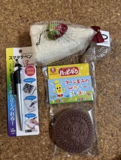 『新品未使用』ショートケーキタオル&スマタテペン&クレヨン&ビスケットメモ帳のサムネイル