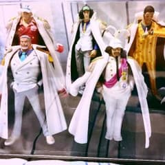 ワンピース フィギュアのサムネイル