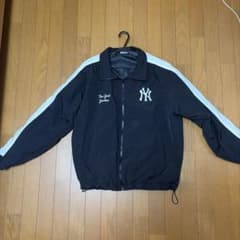 MLB New York Yankees ナイロンジャケットのサムネイル