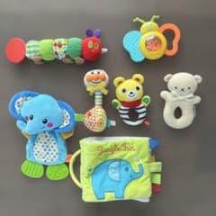 ベビーおもちゃにぎにぎ ガラガラ 布絵本 アンパンマン ミキハウス ラトル