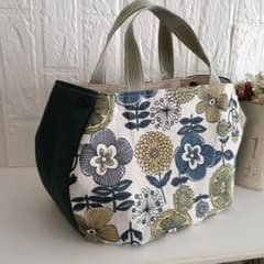 ハンドメイド　ころりんバック　北欧風　花柄　トートバックのサムネイル