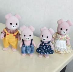 シルバニアファミリー ピンクブタ ファミリー 4体セットのサムネイル