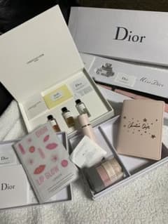 DIORのプレゼント商品のサムネイル