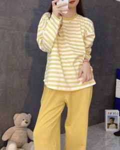パジャマ　ユニセックス　レディース　セットアップ　　部屋服のサムネイル