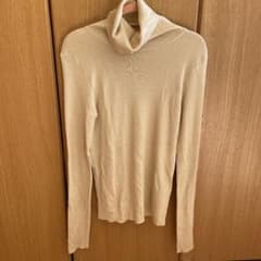 ZARA タートルネック（ゴールド）インナーのサムネイル
