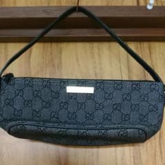 GUCCIバックのサムネイル