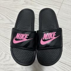 ナイキ ベナッシー サンダル25cmのサムネイル