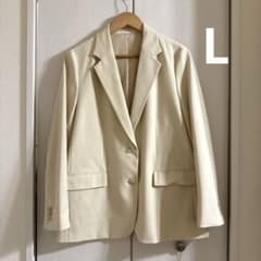 【極美品】UNIQLO リラックステーラードジャケット クリームのサムネイル