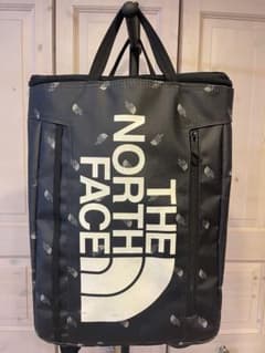 THE NORTH FACE 総柄 バックパック リュック ブラックのサムネイル