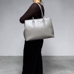 美品✨FURLA フルラ テッサ トートバッグ 肩がけ A4可能 グレージュ系