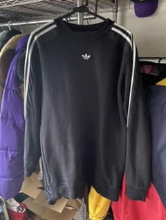 adidas Original トレーナーのサムネイル