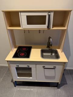 IKEA DUKTIG おままごとキッチンのサムネイル