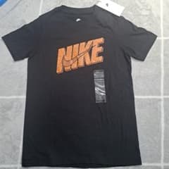 新品　NIKE Tシャツ 130(XS) ブラックのサムネイル