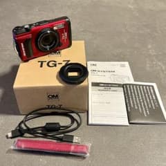 ⭐︎良品⭐︎ OM SYSTEM TG-7 レッド 純正 開閉式レンズバリア付きのサムネイル