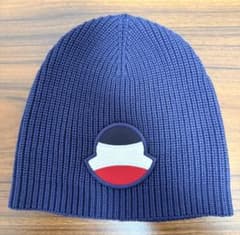 未使用級MONCLER ニット帽 デカワッペン トリコロール ネイビー