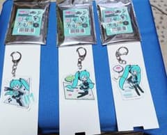 初音ミク アクリルキーホルダー ダイソー