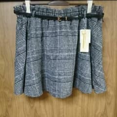 【新品】チェック柄 スカートのサムネイル