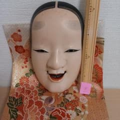 4番　能面 小面 木彫り 伝統工芸品 9番 能面 小面 木彫り 伝統工芸品 - メルカリ
