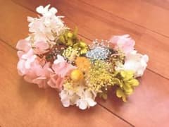 プリザーブドフラワーヘアアクセサリーのサムネイル