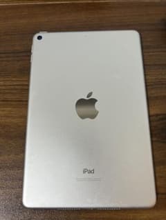 【本体のみ】iPad mini 第5世代 64GB Wi-Fi シルバーのサムネイル
